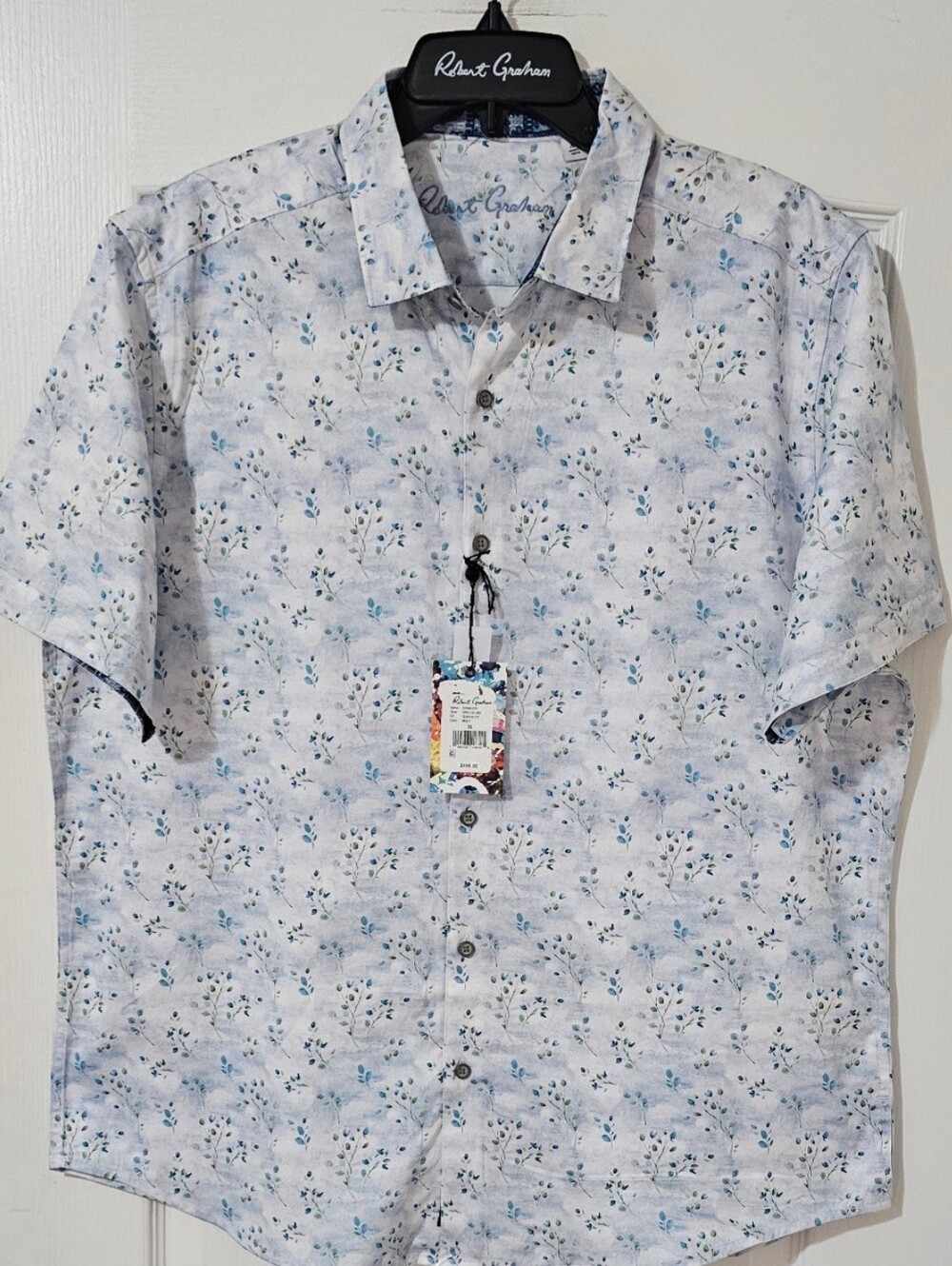 Robert Graham Light Blue Floral Short-Sleeve Shirt Sizes M,L,XL,2XL $135 EACH.